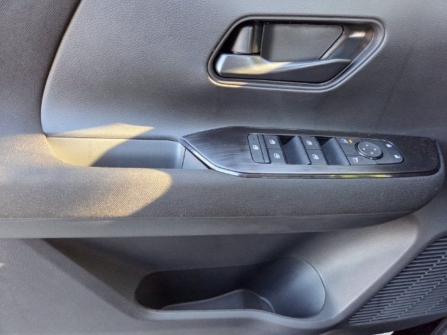 2027 Nissan Kicks S