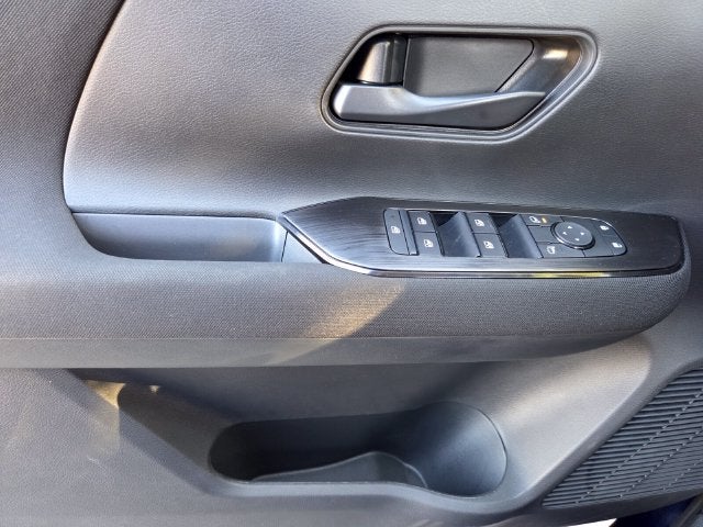 2027 Nissan Kicks S