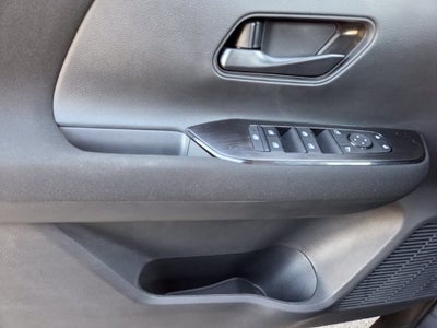 2027 Nissan Kicks S