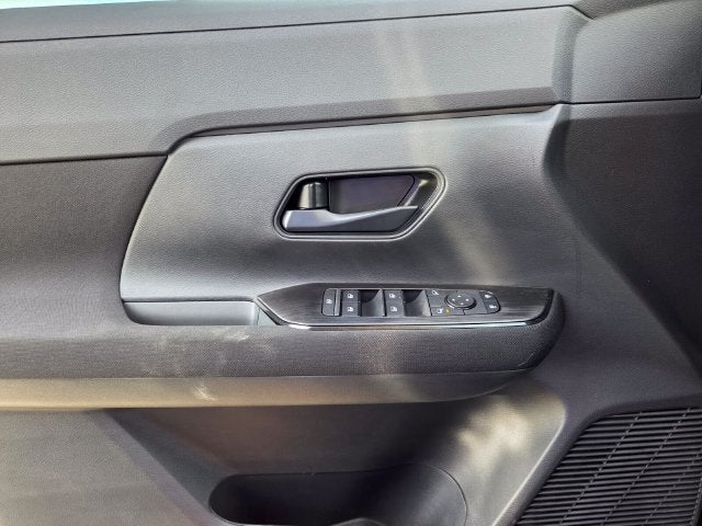 2027 Nissan Kicks S