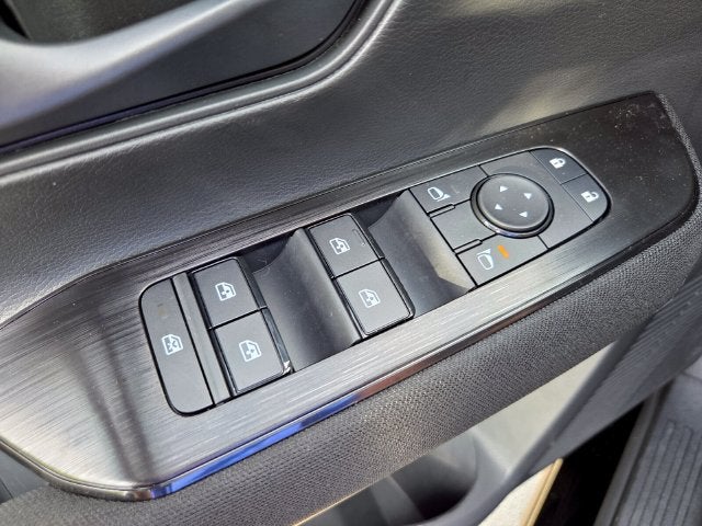 2027 Nissan Kicks S
