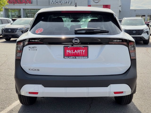 2027 Nissan Kicks S