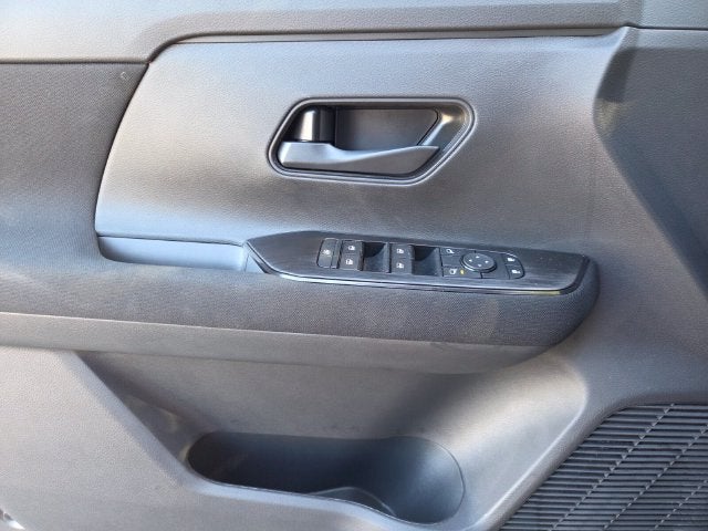 2027 Nissan Kicks S