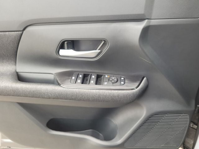 2026 Nissan Kicks SV PREMINUM AND TECH PACKAGE AWD