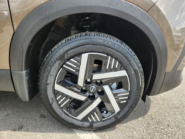 2026 Nissan Kicks SV PREMIUM PACKAGE