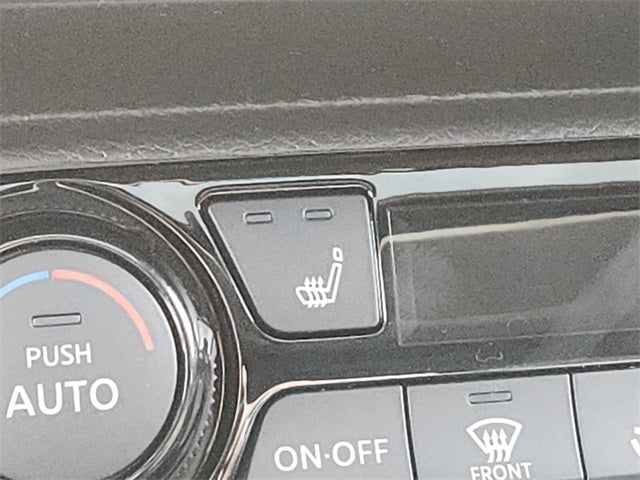 2026 Nissan Kicks SV PREMIUM & COLD WEATHER PACKAGE