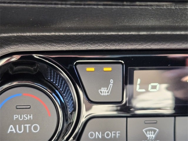 2026 Nissan Kicks SV PREIMUIM & COLD WEATHER PACKAGE