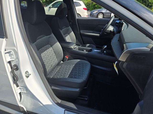 2026 Nissan Kicks SV PREMIUM & COLD WEATHER PACKAGE