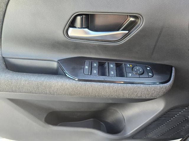 2026 Nissan Kicks SV PREMIUM & COLD WEATHER PACKAGE