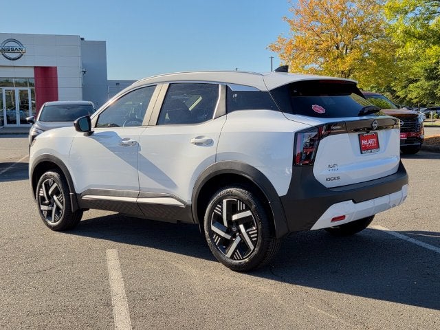 2027 Nissan Kicks SV