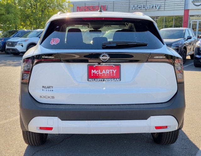 2027 Nissan Kicks SV