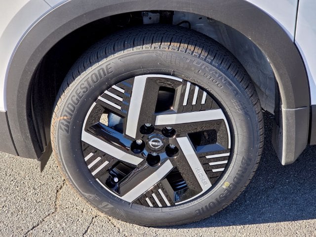 2027 Nissan Kicks SV