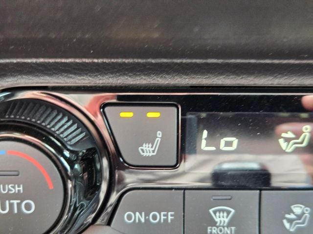 2026 Nissan Kicks SV PREMIUM PACKAGE
