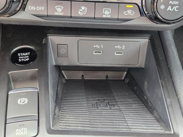 2026 Nissan Kicks SV PREMIUM PACKAGE