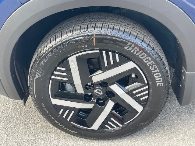 2027 Nissan Kicks SV