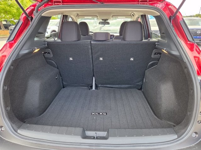 2027 Nissan Kicks SV