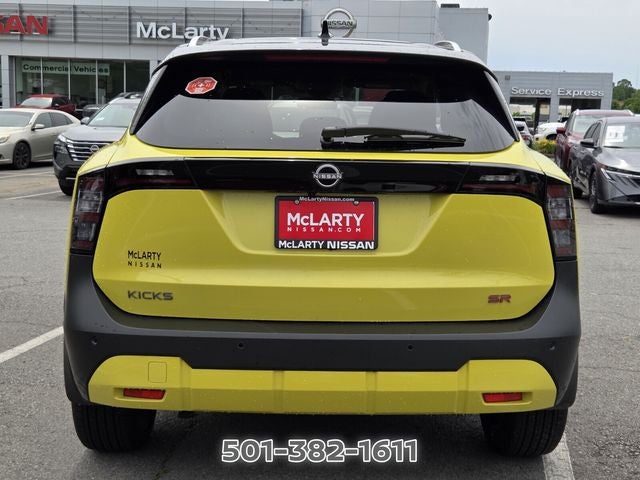 2025 Nissan Kicks SR
