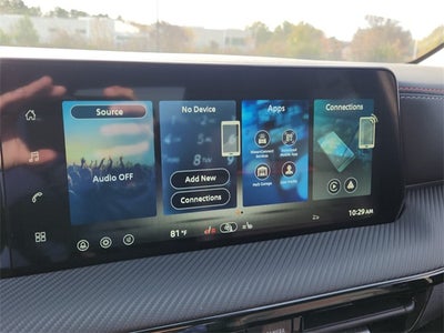 2026 Nissan Kicks SR COLD WEATHER PACAKAGE