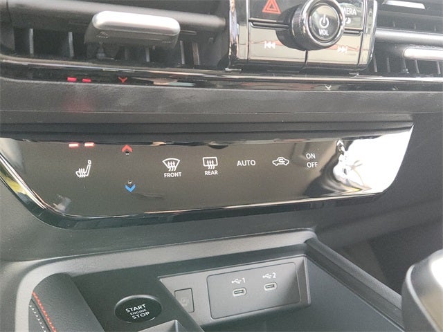 2026 Nissan Kicks SR COLD WEATHER PACAKAGE