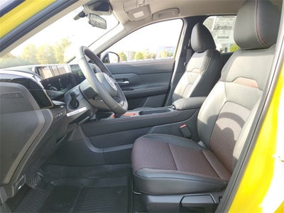 2026 Nissan Kicks SR COLD WEATHER PACAKAGE