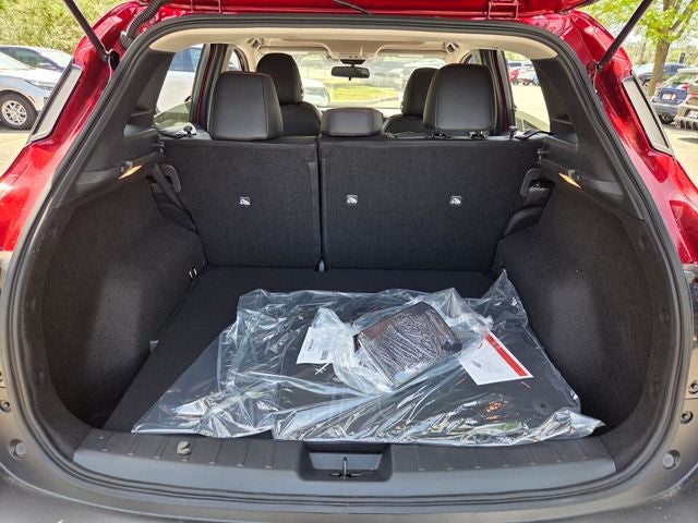 2026 Nissan Kicks SR PREMIUM AND COLD WEATHER PACKAGE