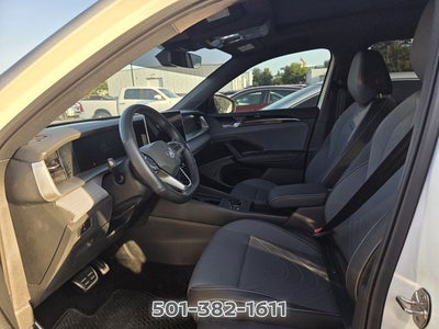 2025 Volkswagen Tiguan 2.0T SE R-Line Black