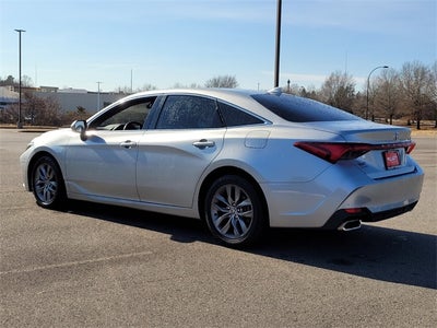 2022 Toyota Avalon XLE