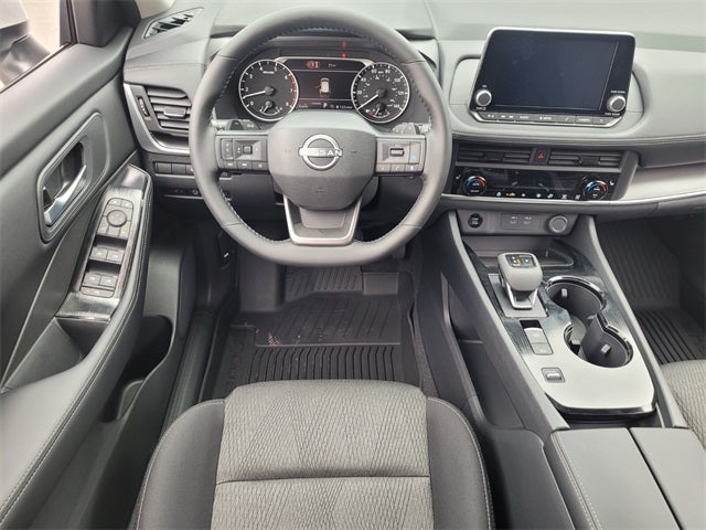 2026 Nissan Rogue SV COLD WEATHER PACK