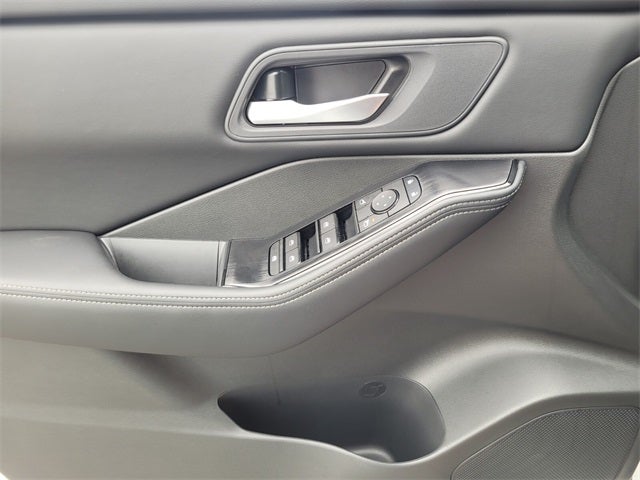 2026 Nissan Rogue SV COLD WEATHER PACK