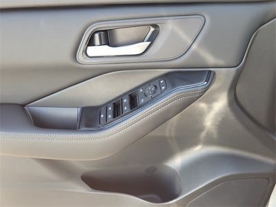 2026 Nissan Rogue SV COLD WEATHER PACKAGE