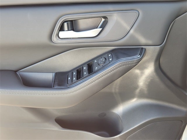 2026 Nissan Rogue SV COLD WEATHER PACKAGE