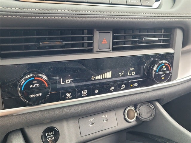 2026 Nissan Rogue SV