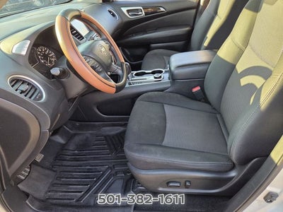 2020 Nissan Pathfinder SV