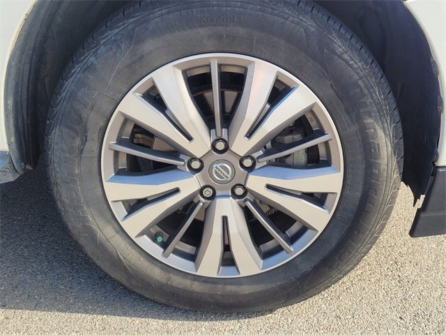 2019 Nissan Pathfinder SV