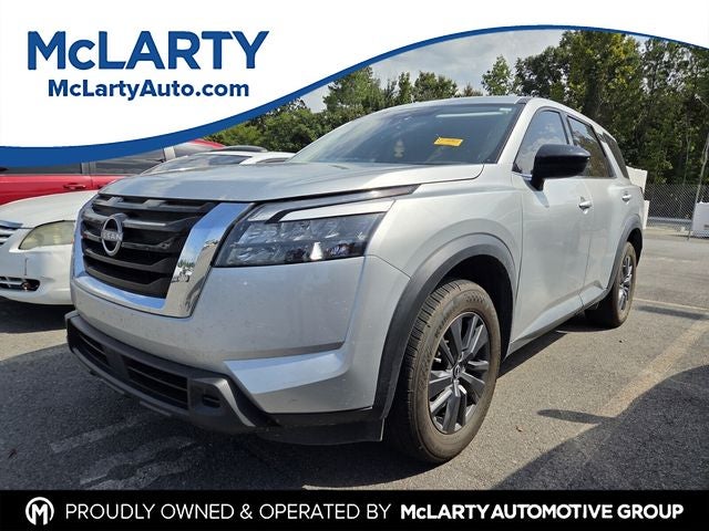 2023 Nissan Pathfinder S