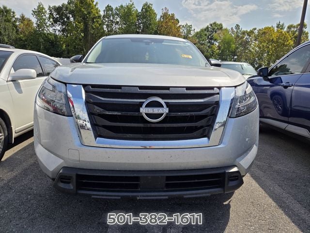 2023 Nissan Pathfinder S