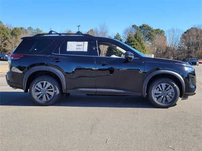 2026 Nissan Pathfinder SV
