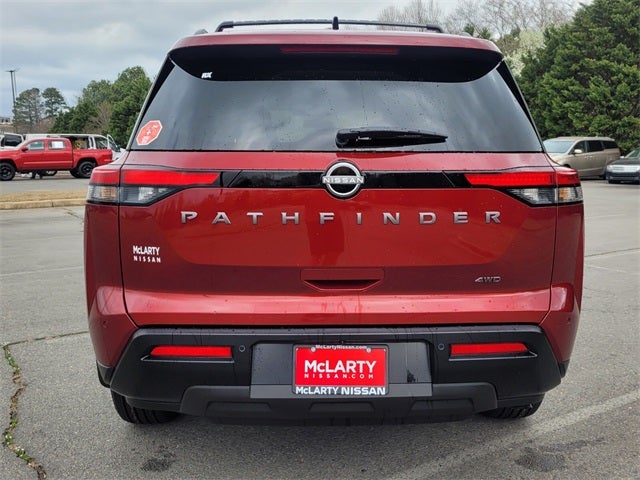 2026 Nissan Pathfinder SV