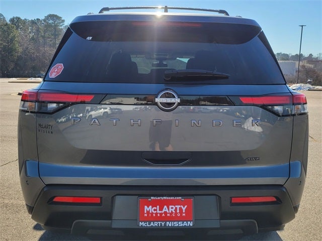 2026 Nissan Pathfinder SV