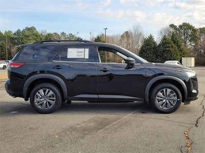 2026 Nissan Pathfinder SV