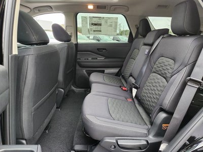 2026 Nissan Pathfinder SV PREMIUM PACKAGE