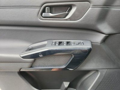 2026 Nissan Pathfinder SV PREMIUM PACKAGE