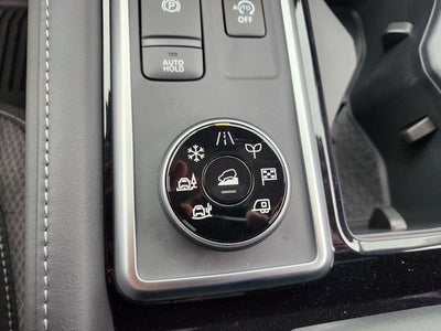 2026 Nissan Pathfinder SV PREMIUM PACKAGE