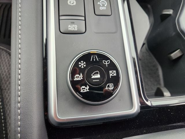 2026 Nissan Pathfinder SV PREMIUM PACKAGE