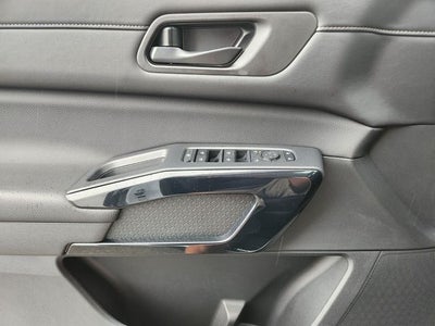 2026 Nissan Pathfinder SV PREMIUM PACKAGE