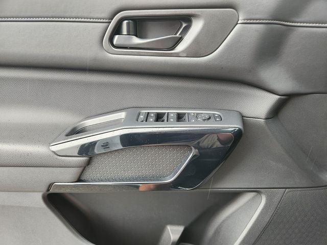 2026 Nissan Pathfinder SV PREMIUM PACKAGE