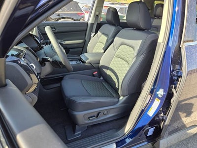 2026 Nissan Pathfinder SV PREMIUM PACKAGE