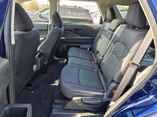 2026 Nissan Pathfinder SV PREMIUM PACKAGE