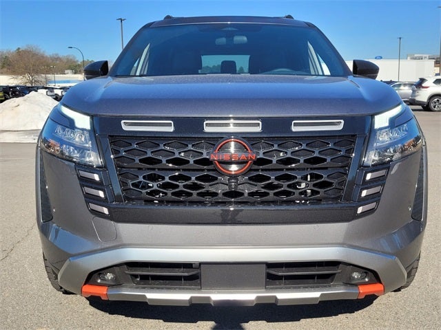 2026 Nissan Pathfinder SV PREMINUM PACKAGE