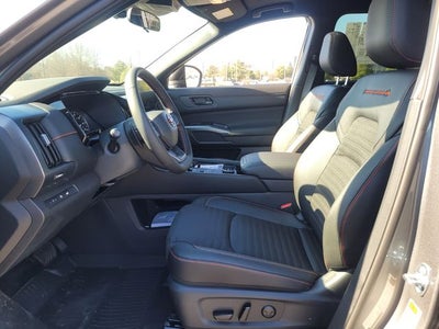 2026 Nissan Pathfinder SV PREMINUM PACKAGE